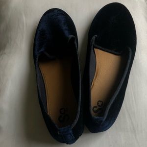 Blue Velvet Flats